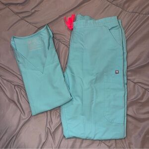 Figs Women’s Neon Blue Scrub Set